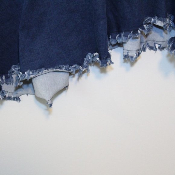 Lane Bryant Denim V-neck Asymmetric Sleeveless Top Blue Plus Size 26 H13674 - Picture 2 of 7